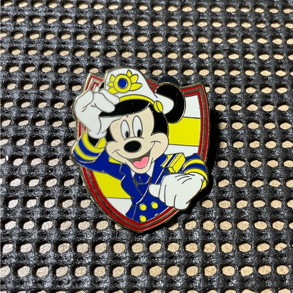 Disney Minnie Mouse Captain Pin - Blue, Yellow, Red